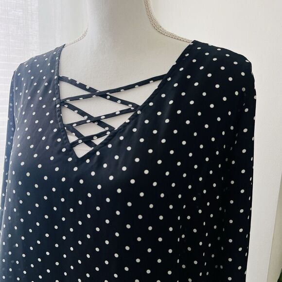 Maurices Black & White Polka Dot Chiffon Roll Tab Sleeve Lightweight Blouse XL - Picture 5 of 8